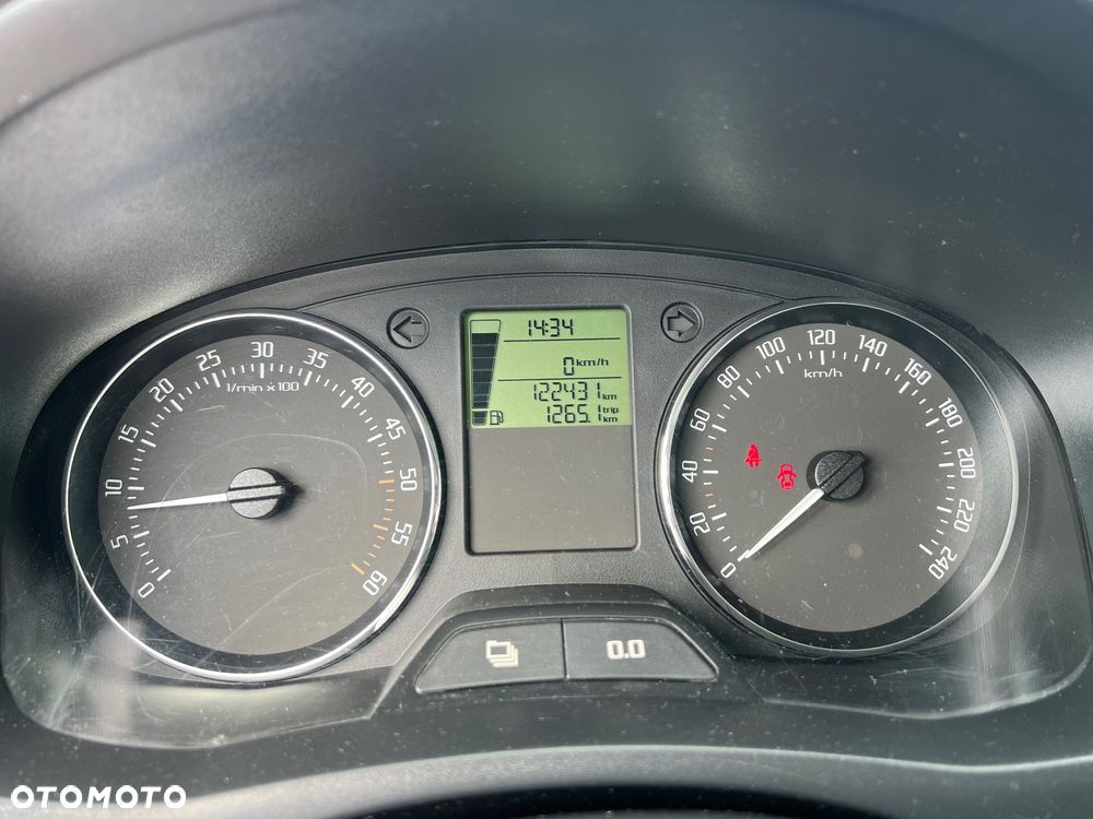 Skoda Roomster 1.6 TDI DPF - 17