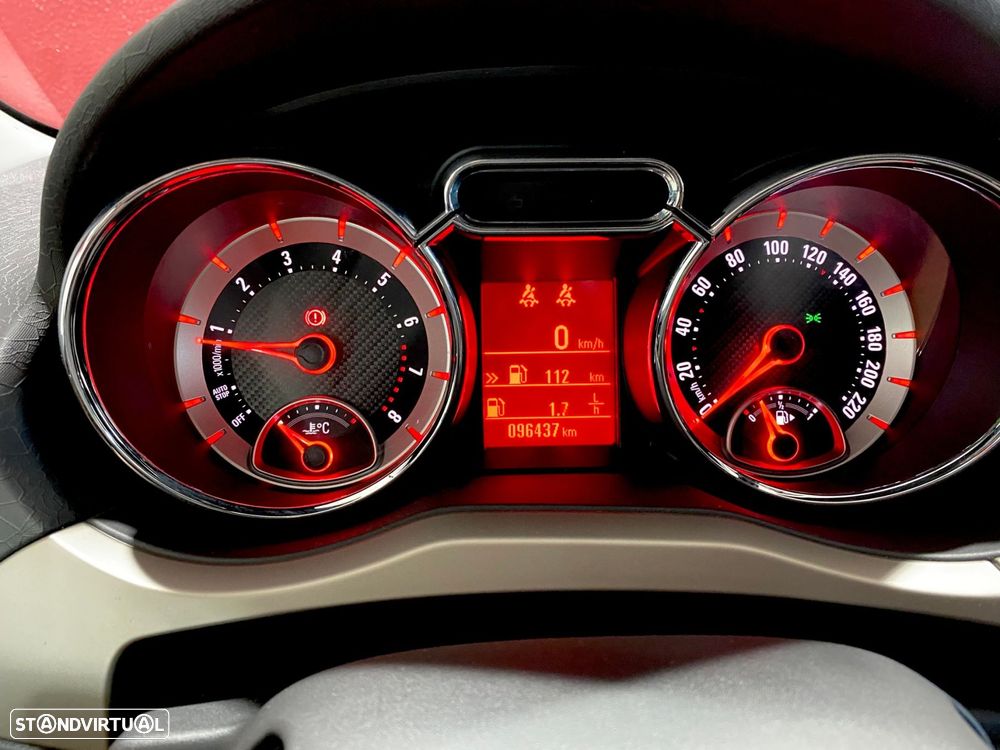 Opel Adam 1.0 T Rocks - 30