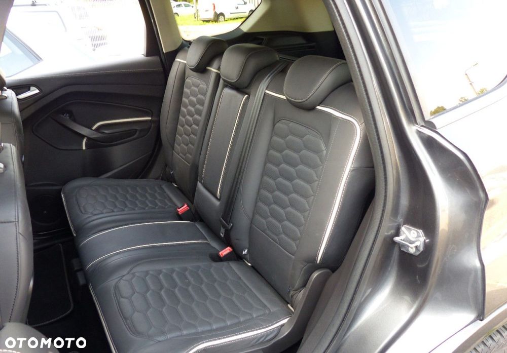Ford Kuga - 13