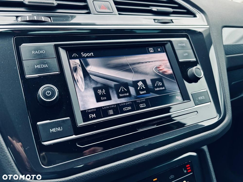 Volkswagen Tiguan 2.0 TSI 4Mot Life DSG - 31