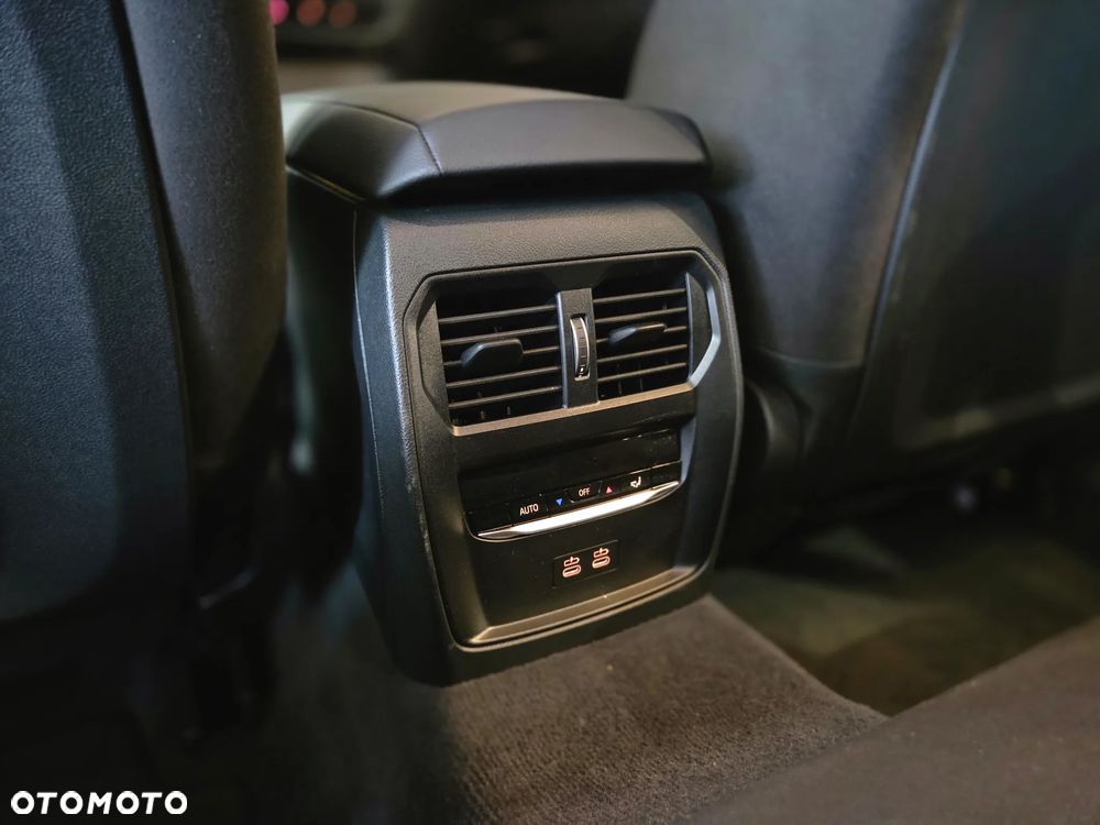 BMW Seria 3 - 21