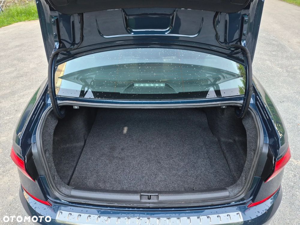 Volkswagen Passat 2.0 TSI Elegance DSG - 13