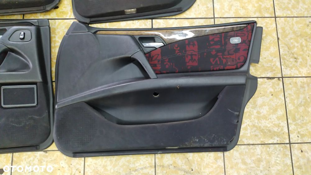 BOCZKI DRZWI KOMPLET SKÓRA DEKOR MERCEDES W211 - 2