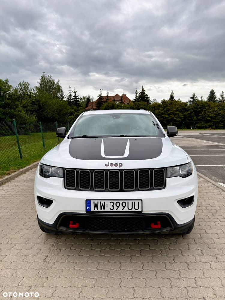 Jeep Grand Cherokee - 1