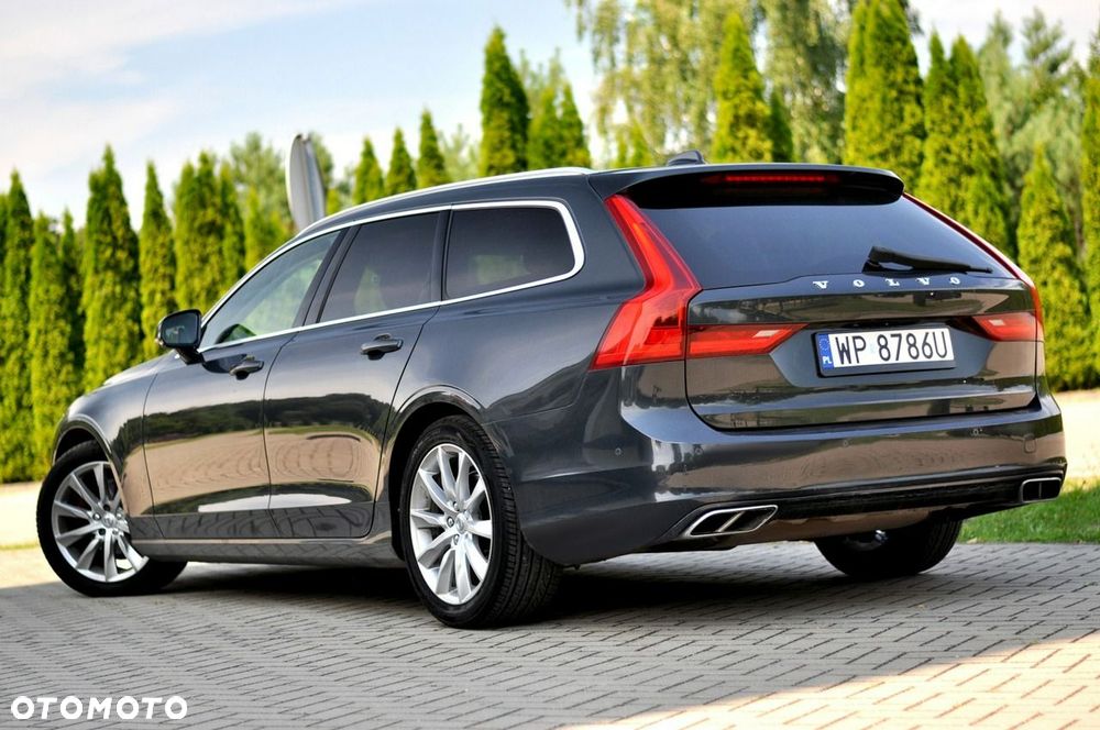 Volvo V90 D3 Momentum Pro - 11