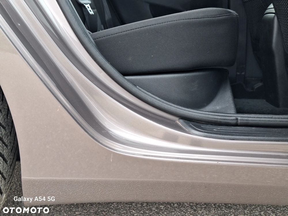 Hyundai i30 1.6 CRDi Trend - 19