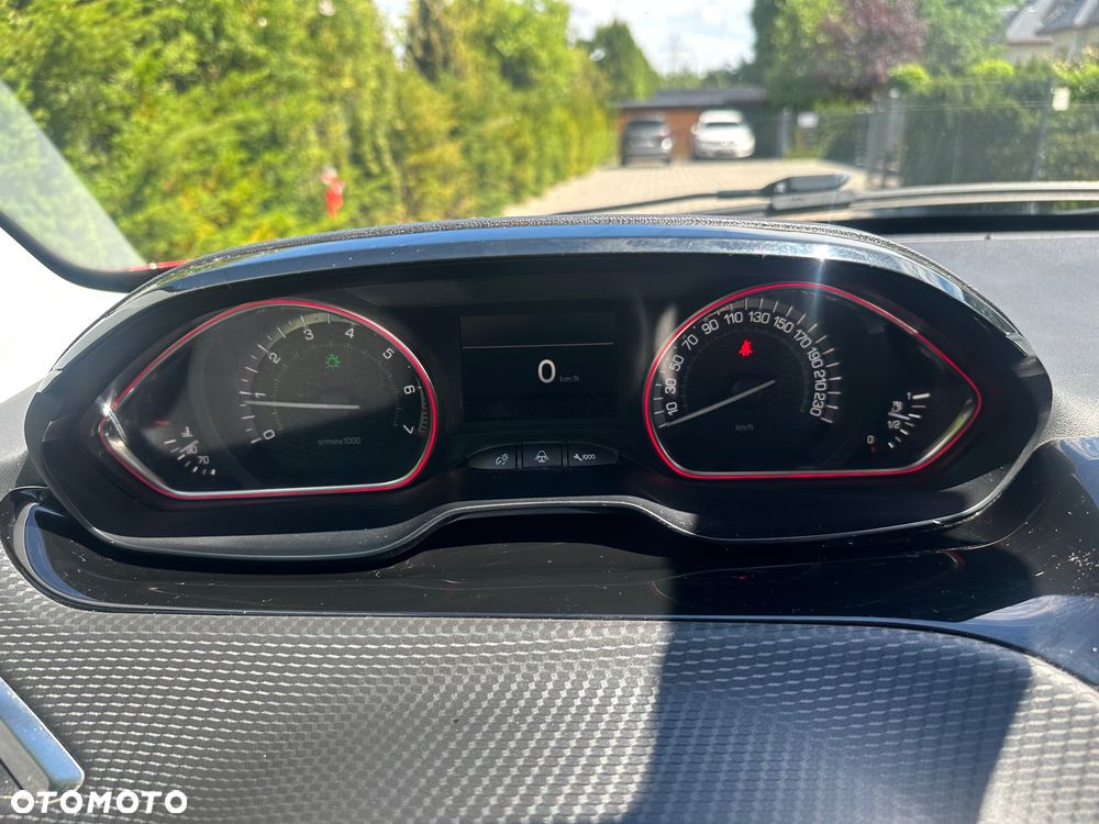 Peugeot 2008 PureTech 110 Stop&Start GT-Line Edition - 16