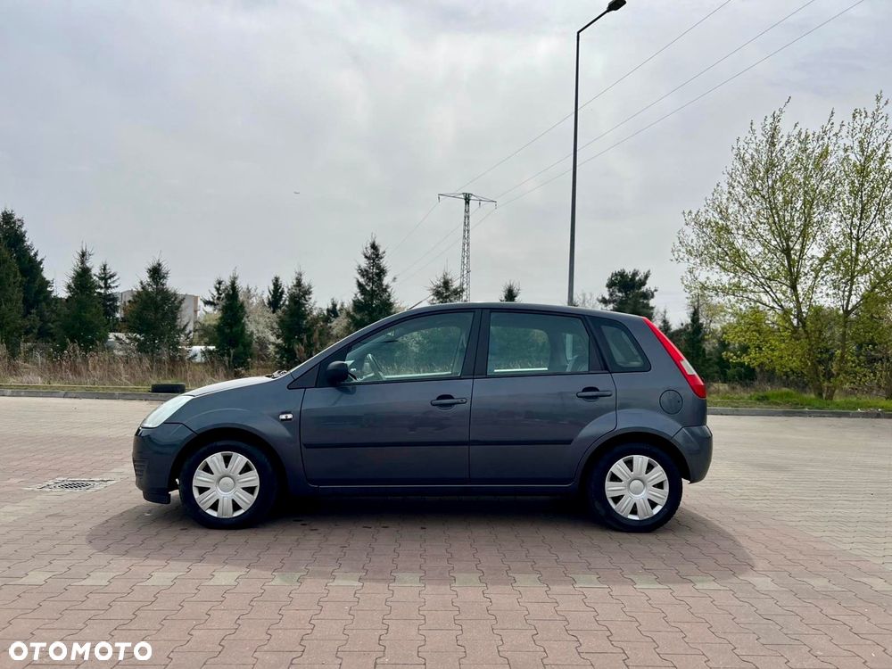 Ford Fiesta - 8