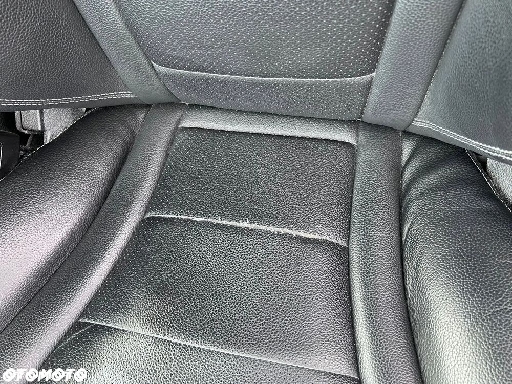 Mercedes-Benz Klasa C 250 7G-TRONIC - 9