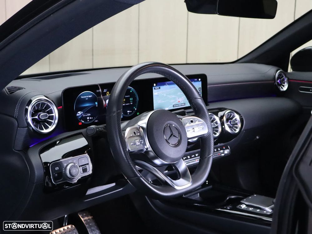 Mercedes-Benz CLA 250 e Shooting Brake AMG Line - 19