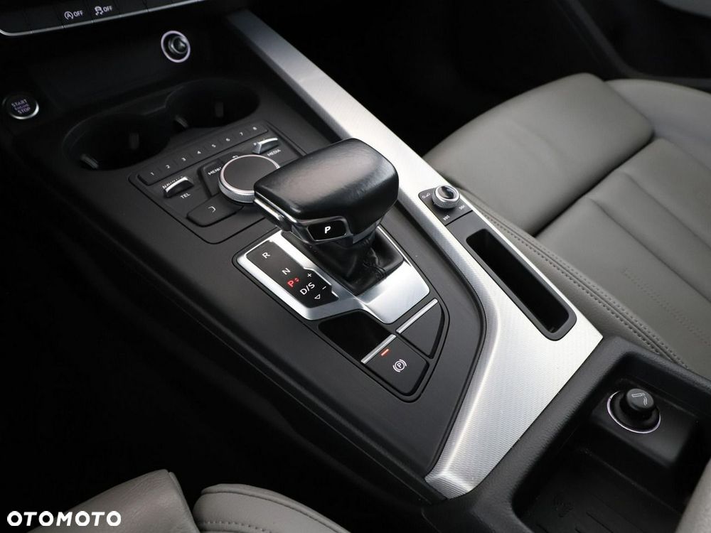 Audi A4 Avant 35 TDI Sport S tronic - 28