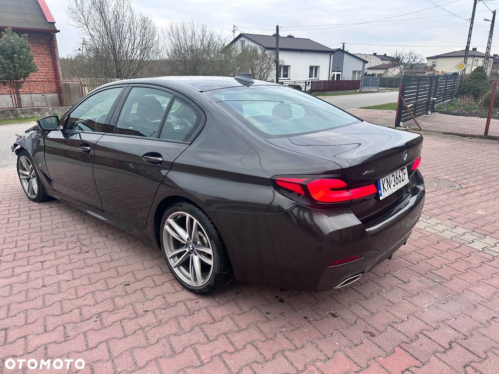 BMW Seria 5 520d xDrive mHEV M Sport sport - 10