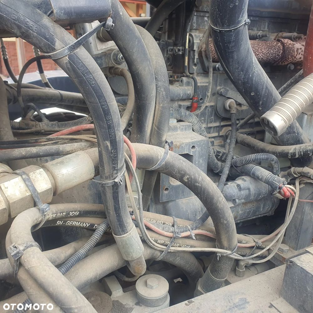 New Holland F106.6A - 15