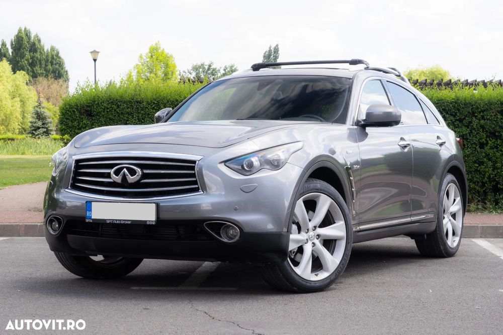 Infiniti Q70 - 3