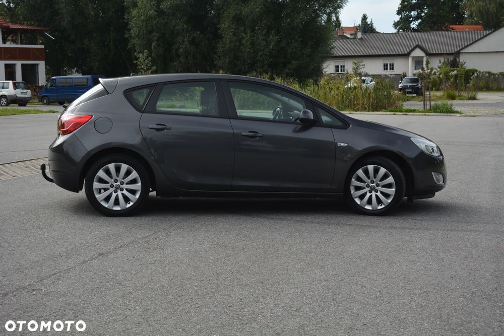 Opel Astra - 9
