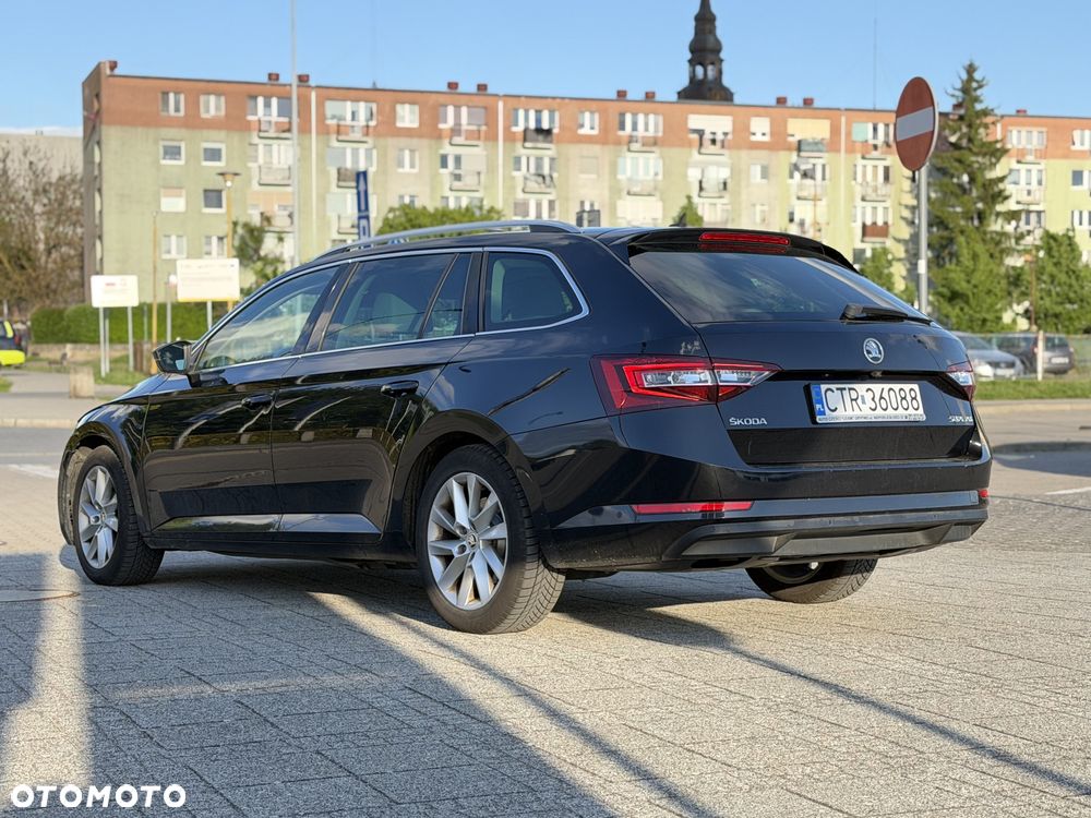 Skoda Superb 2.0 TDI Style - 6