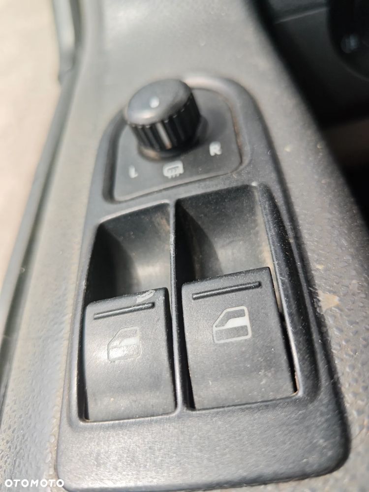 Volkswagen TRANSPORTER T5 - 14