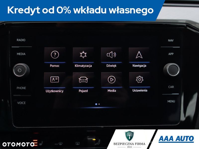 Volkswagen Passat - 14