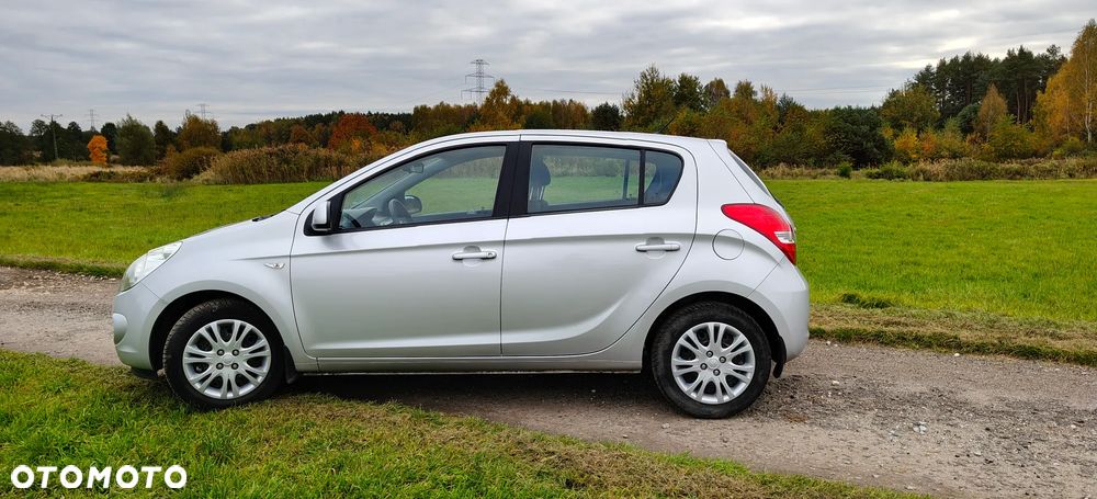 Hyundai i20 1.4 Comfort EU5 - 9
