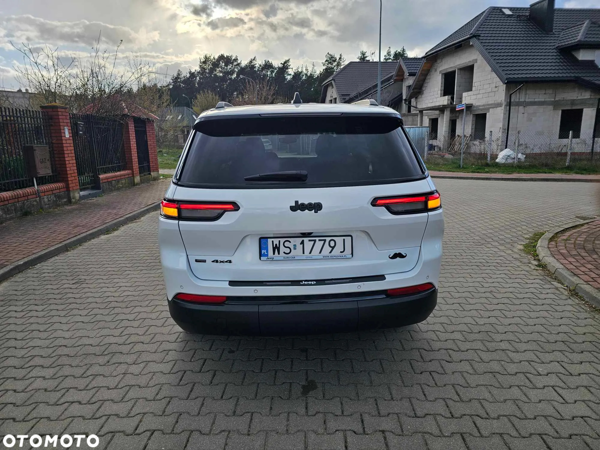 Jeep Grand Cherokee - 5