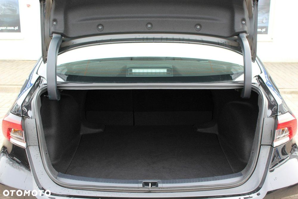 Toyota Corolla 1.5 Comfort - 8