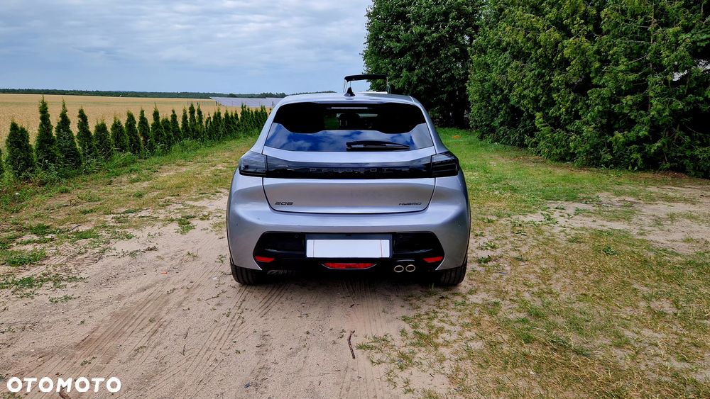 Peugeot 208 - 5