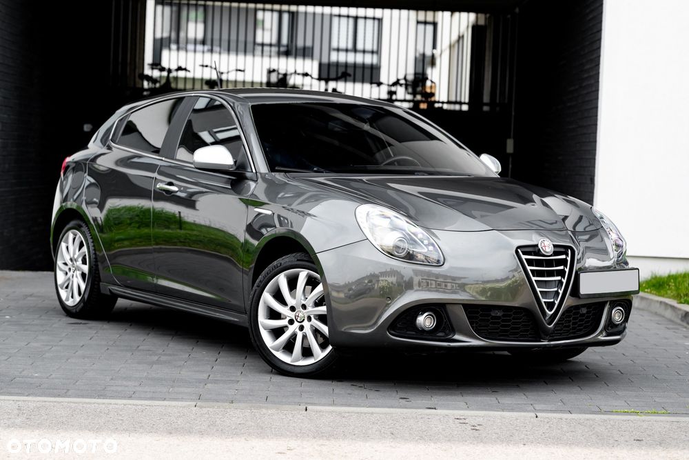 Alfa Romeo Giulietta 2.0 JTDM Distinctive - 2