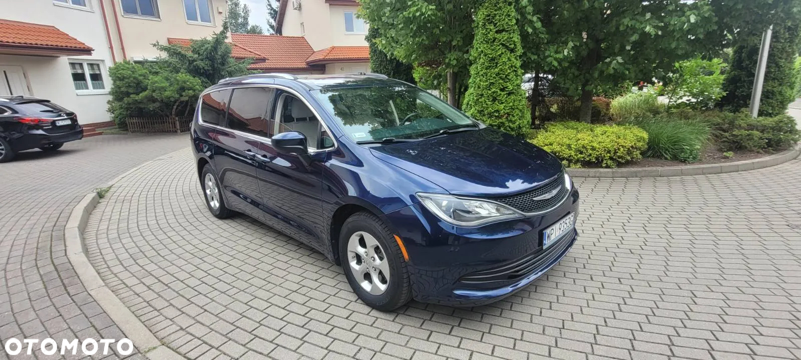 Chrysler Pacifica - 2