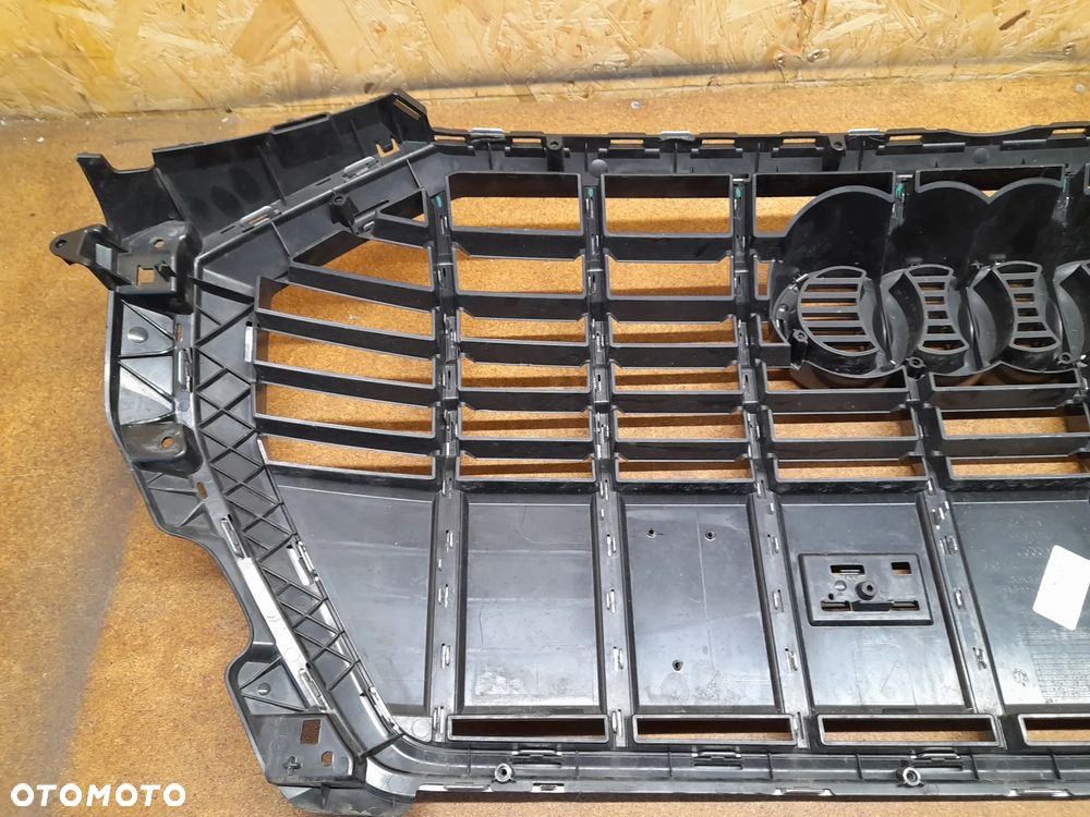AUDI Q3 ATRAPA CHŁODNICY GRILL 83A853651E - 8