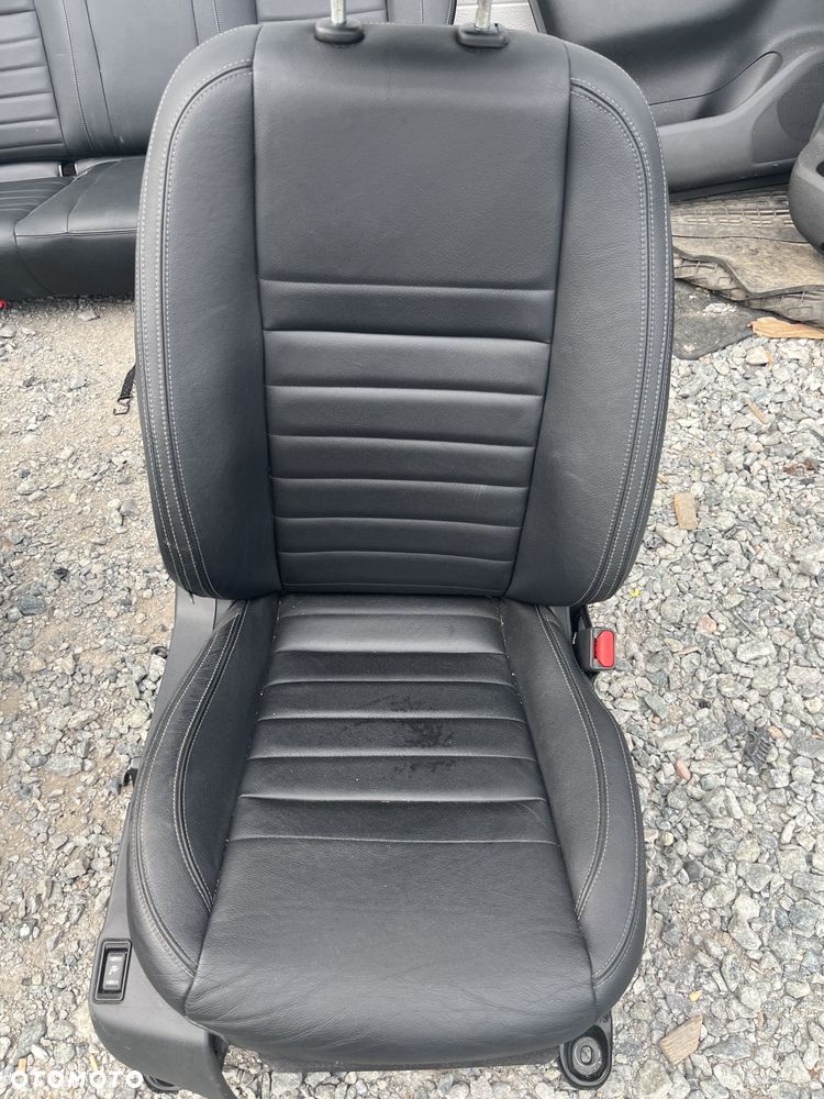 Fotele komplet Mercedes W470 X-KLASA - 3