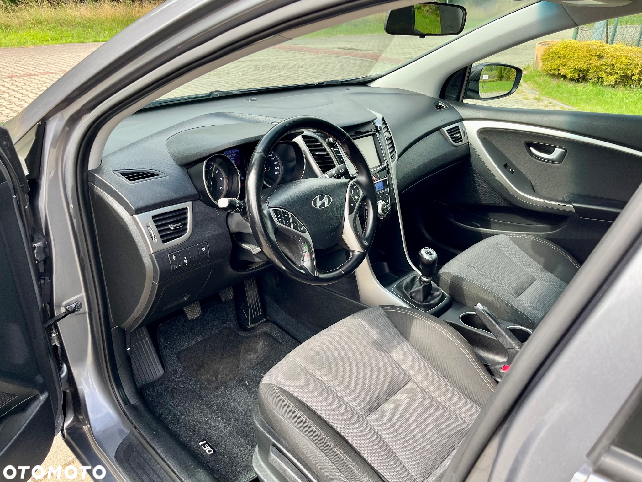 Hyundai i30 1.6 GDI Premium - 24