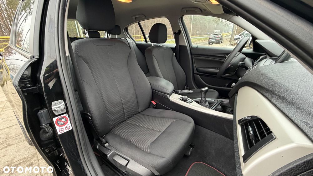 BMW Seria 1 116i Sport Line - 18
