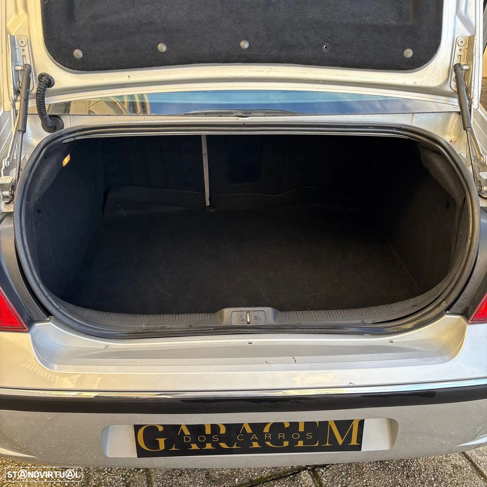 Peugeot 407 1.6 HDi Executive - 6