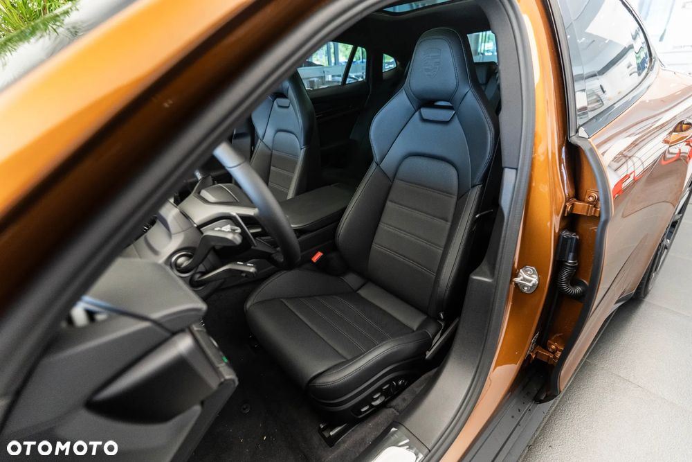 Porsche Panamera 4 - 10