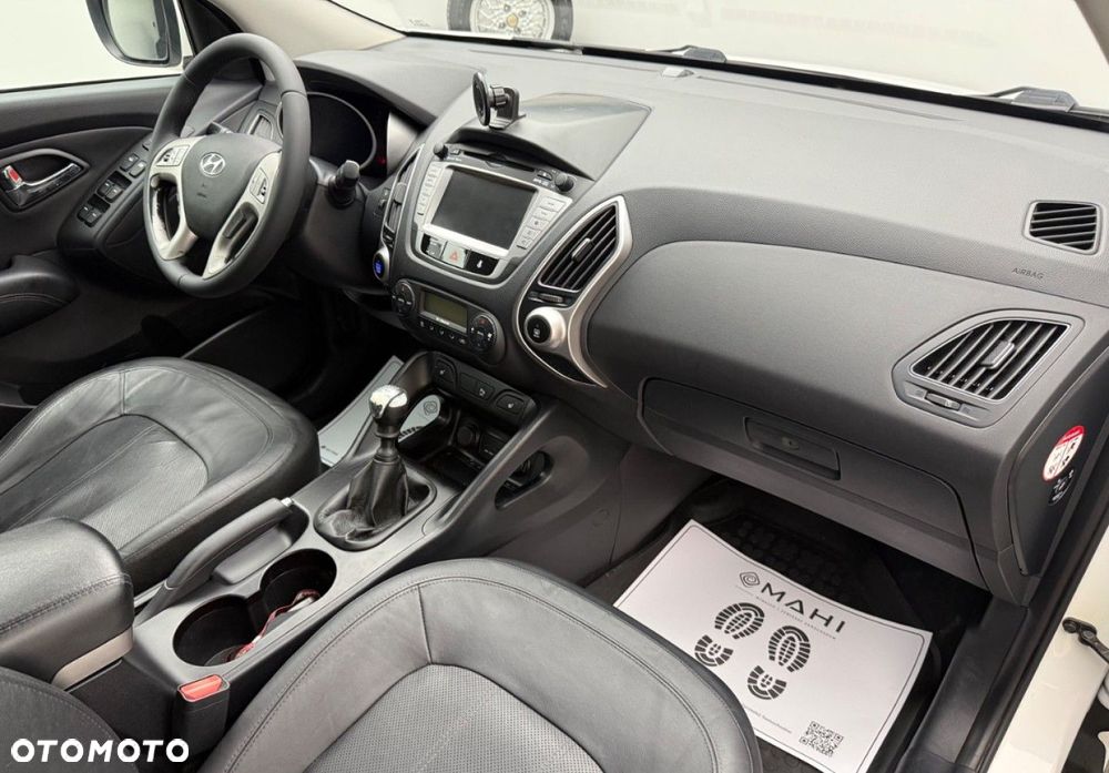 Hyundai ix35 2.0 CRDi Premium 2WD - 17