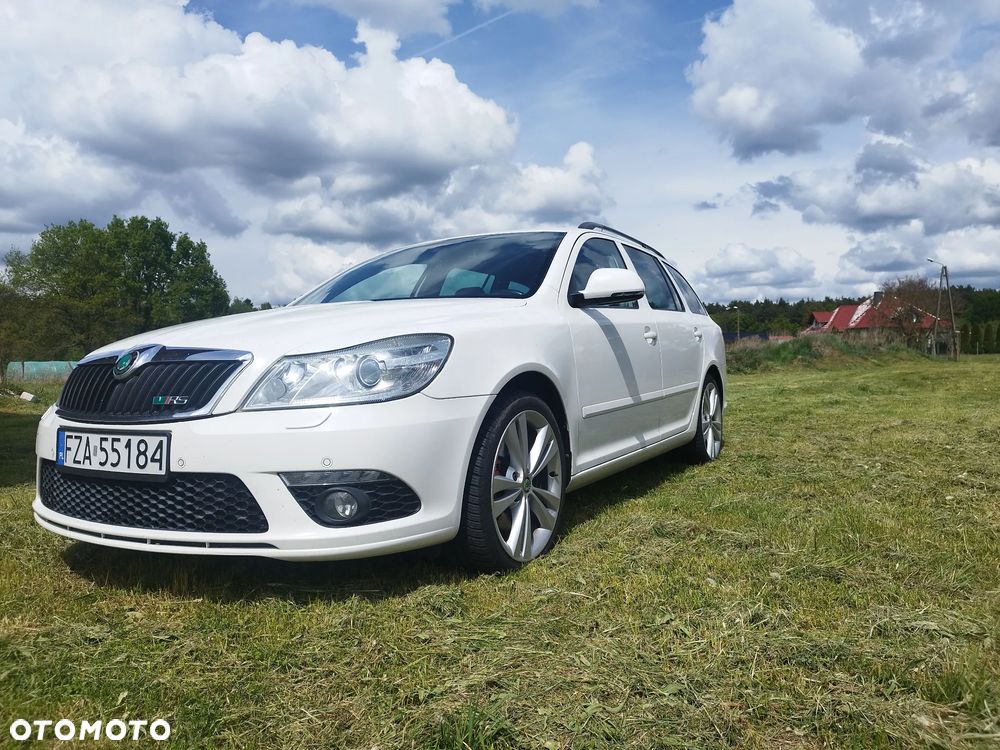 Skoda Octavia 2.0 TDI CR DPF RS - 2
