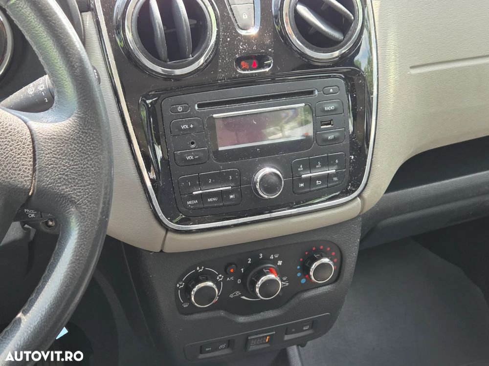 Dacia Lodgy dCi 90 Laureate - 18