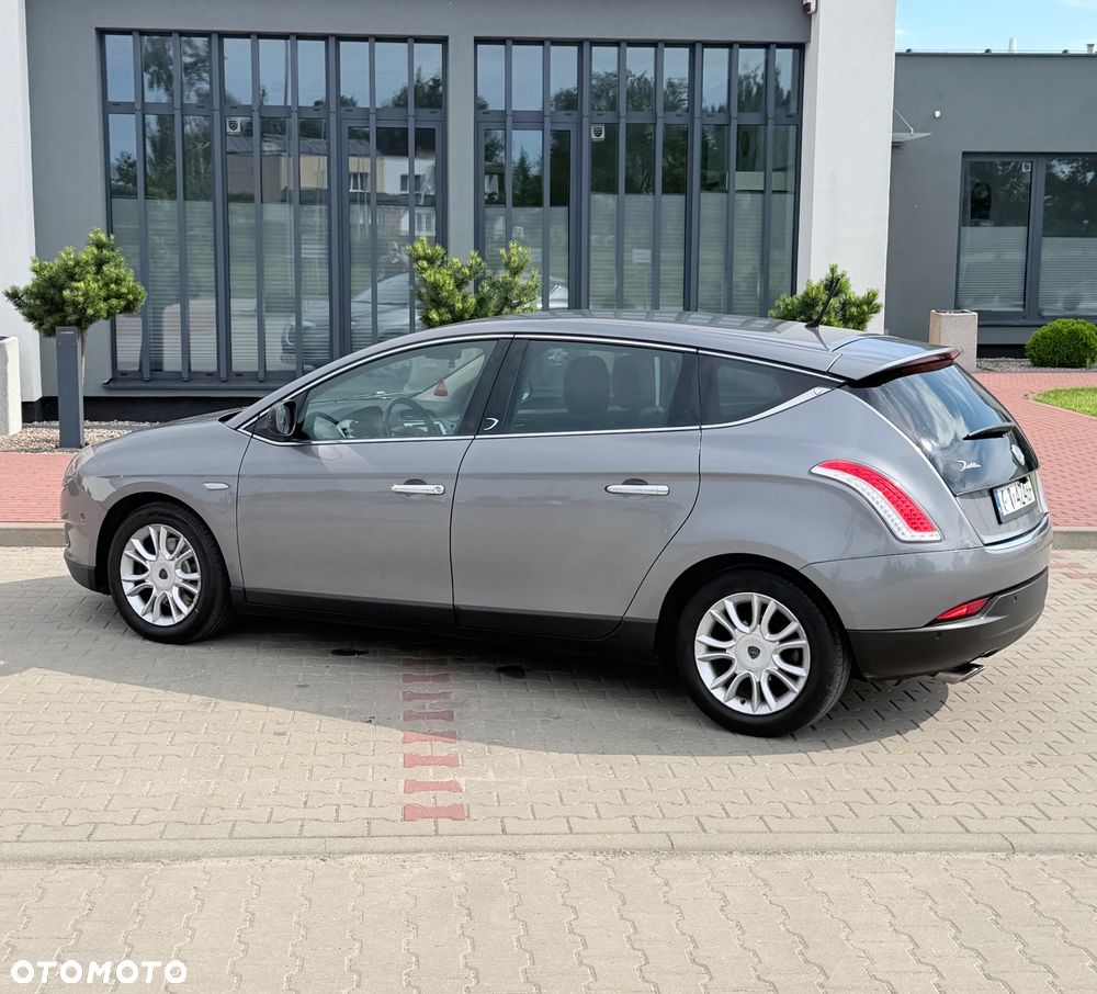 Lancia Delta 1.9 Multijet Twinturbo Executive - 6