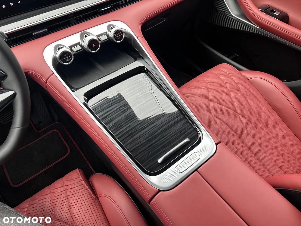 Omoda 9 1.5 Super Hybrid Exclusive AWD - 14