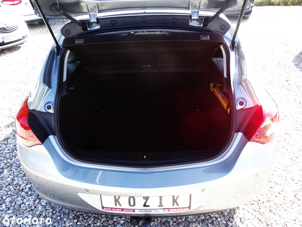 Opel Astra 1.6 Automatik Color Edition - 30