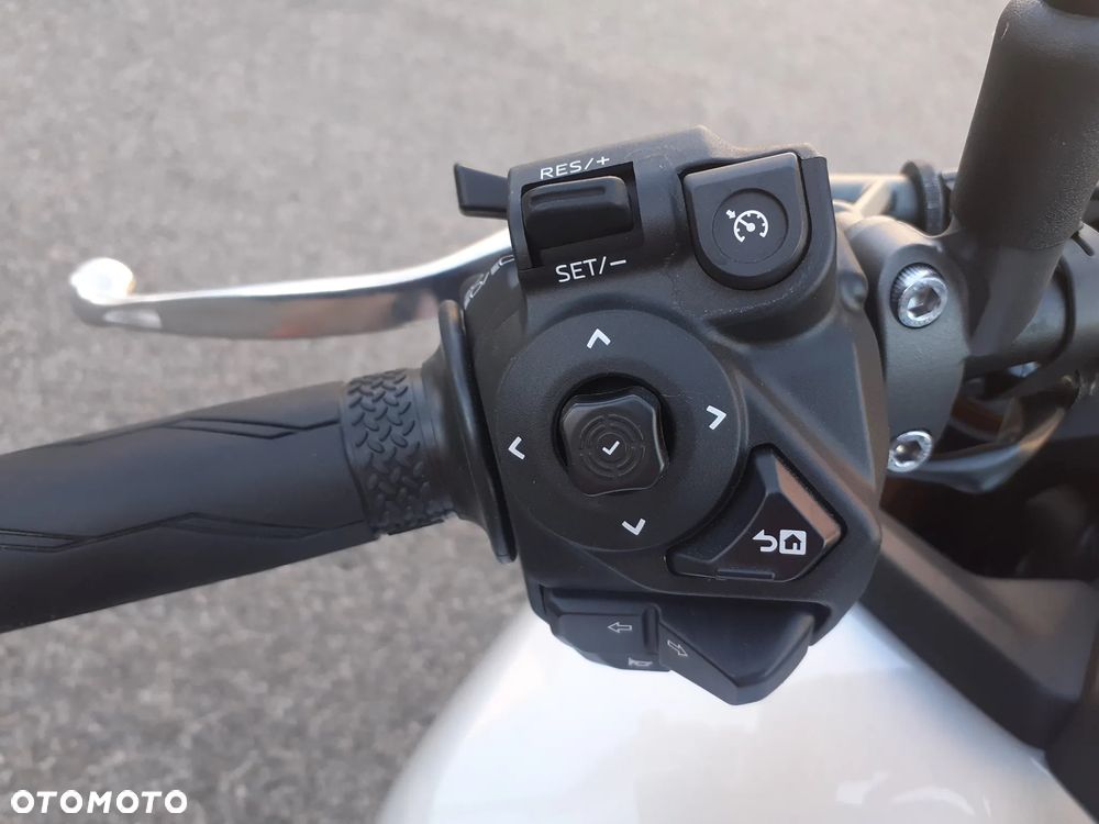 Yamaha MT - 4