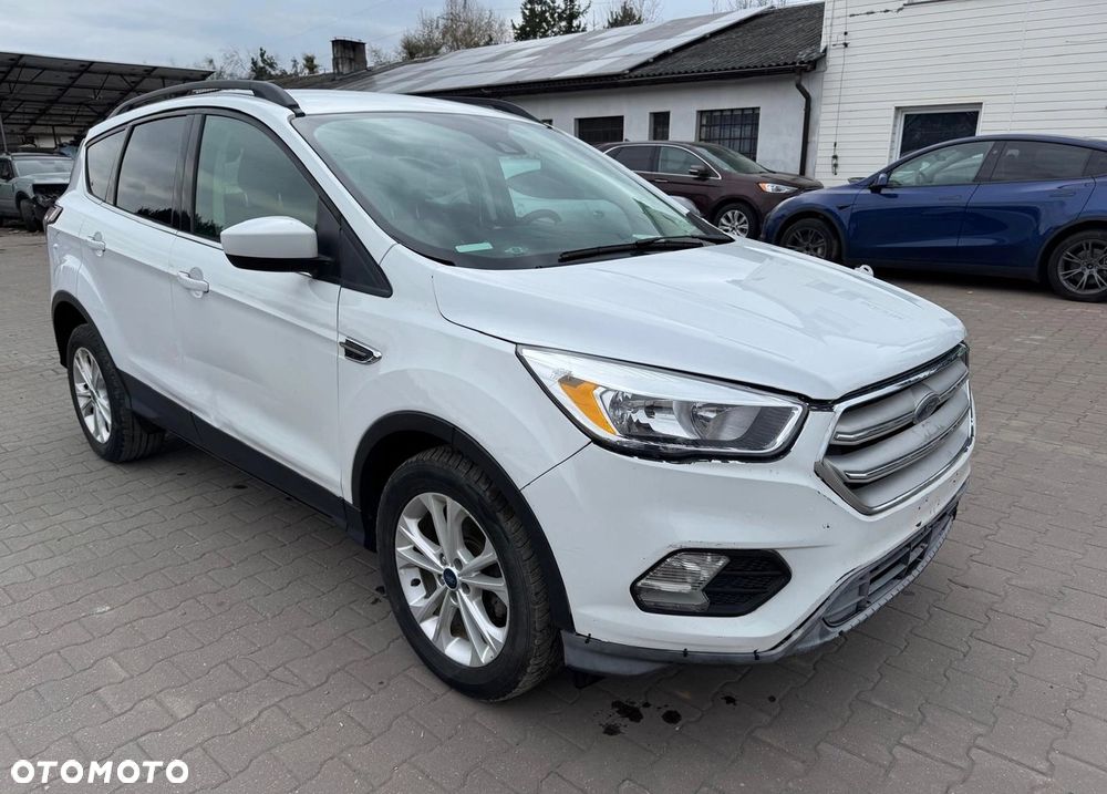 Ford Escape - 8