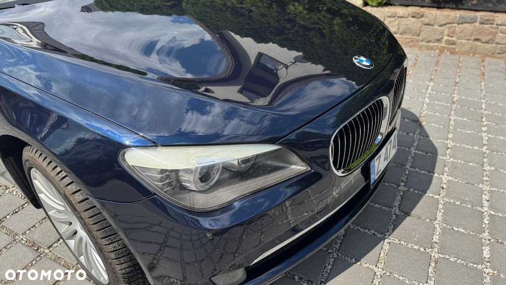 BMW Seria 7 750i L xDrive - 7