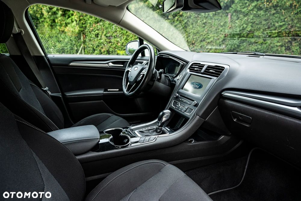 Ford Mondeo 2.0 TDCi STart-Stopp PowerShift-Aut Titanium - 8