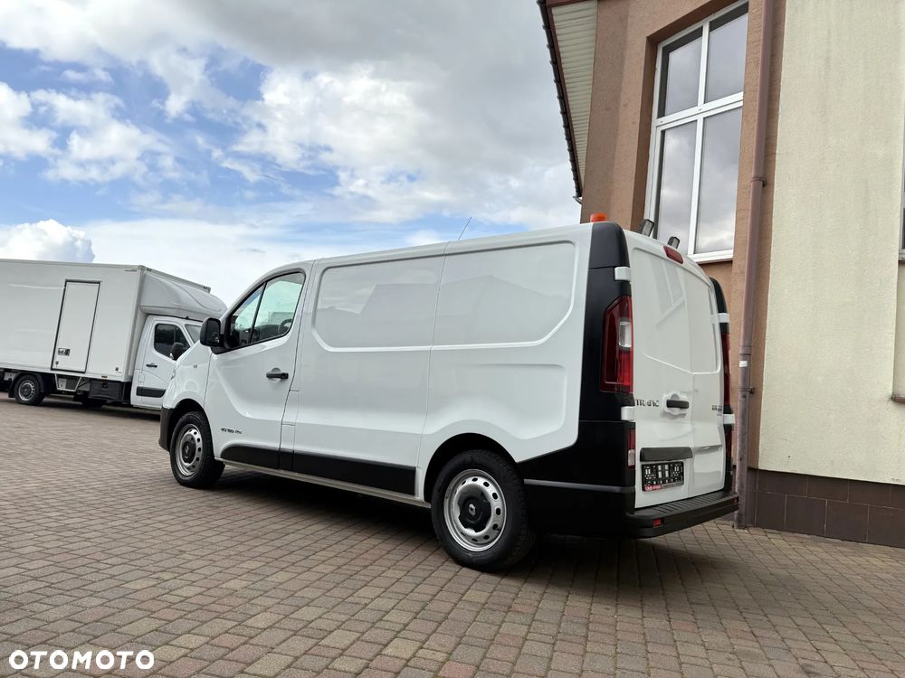 Renault Trafic Warsztat Sortimo - 8