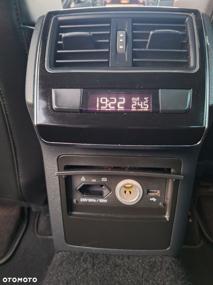 Skoda Superb 2.0 TDI DSG L&K - 24