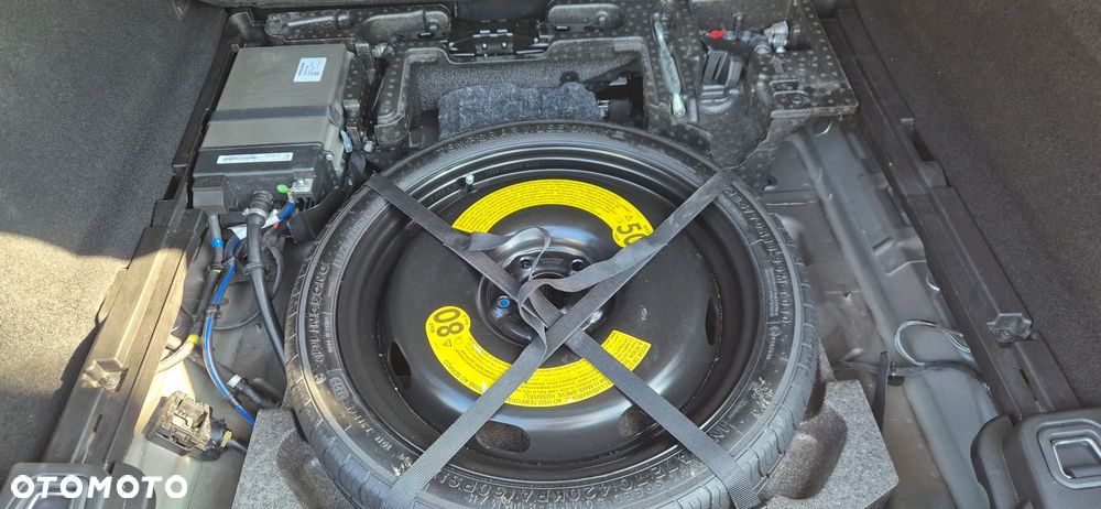 Volvo XC 60 T6 AWD Geartronic RDesign - 26