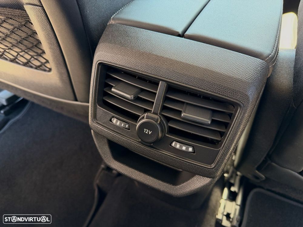 Peugeot 3008 1.2 PureTech Allure EAT6 - 31