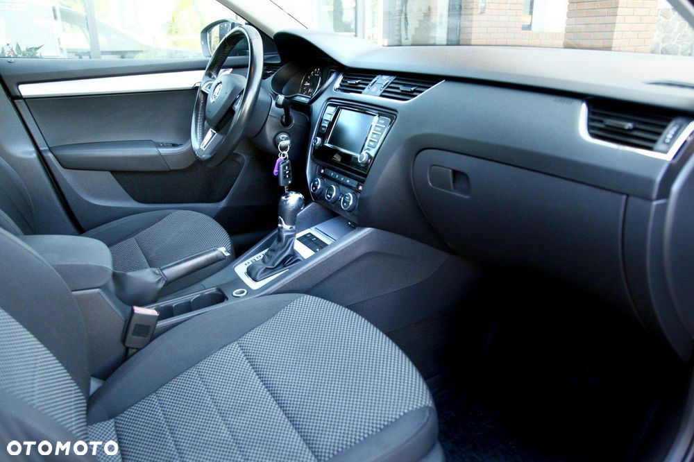 Skoda Octavia 2.0 TDI Edition DSG - 7