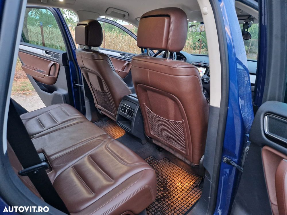 Volkswagen Touareg 3.0 V6 TDI BMT - 9